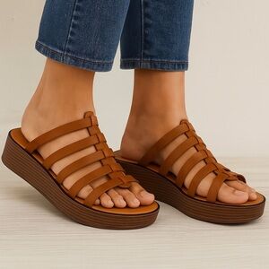 UNR8ED Brown Strappy Platform Sandals – Size 8M